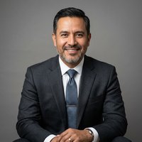 Dr. Alejandro Fuentes